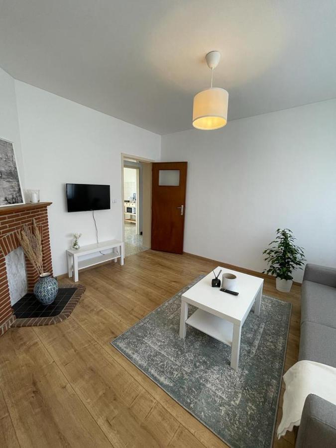 Appartement Dans Un Beau Quartier A Anderlecht Brussels Luaran gambar