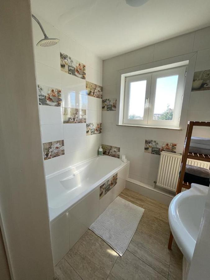 Appartement Dans Un Beau Quartier A Anderlecht Brussels Luaran gambar
